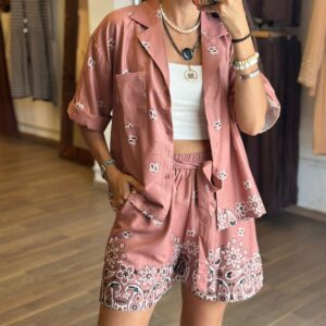 Short durazno con diseño