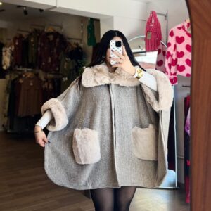 Capa tejida beige