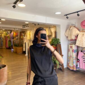 Blusa Satin Negra