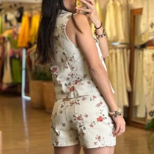 Short floral