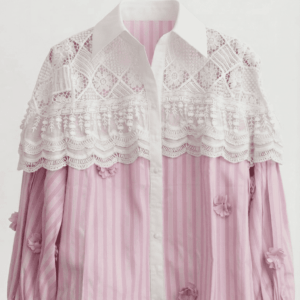 Camisa Rosa con Crochet y Flores